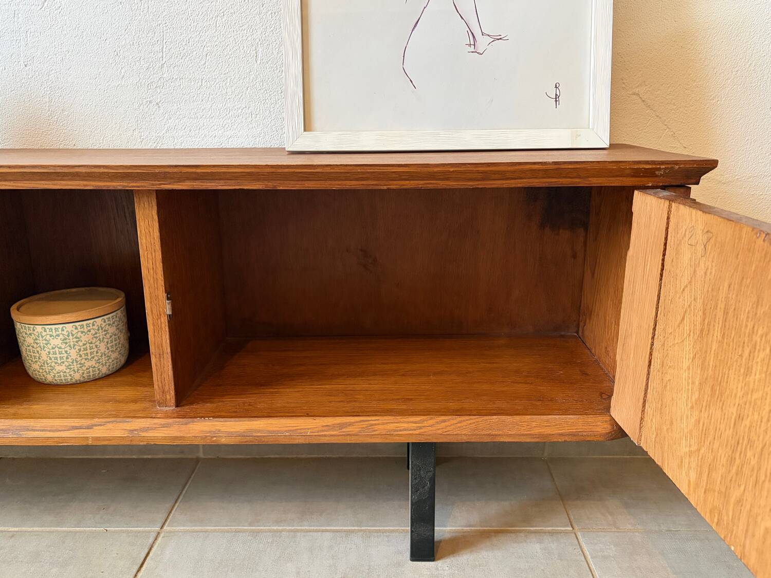 Enfilade basse vintage peu profonde