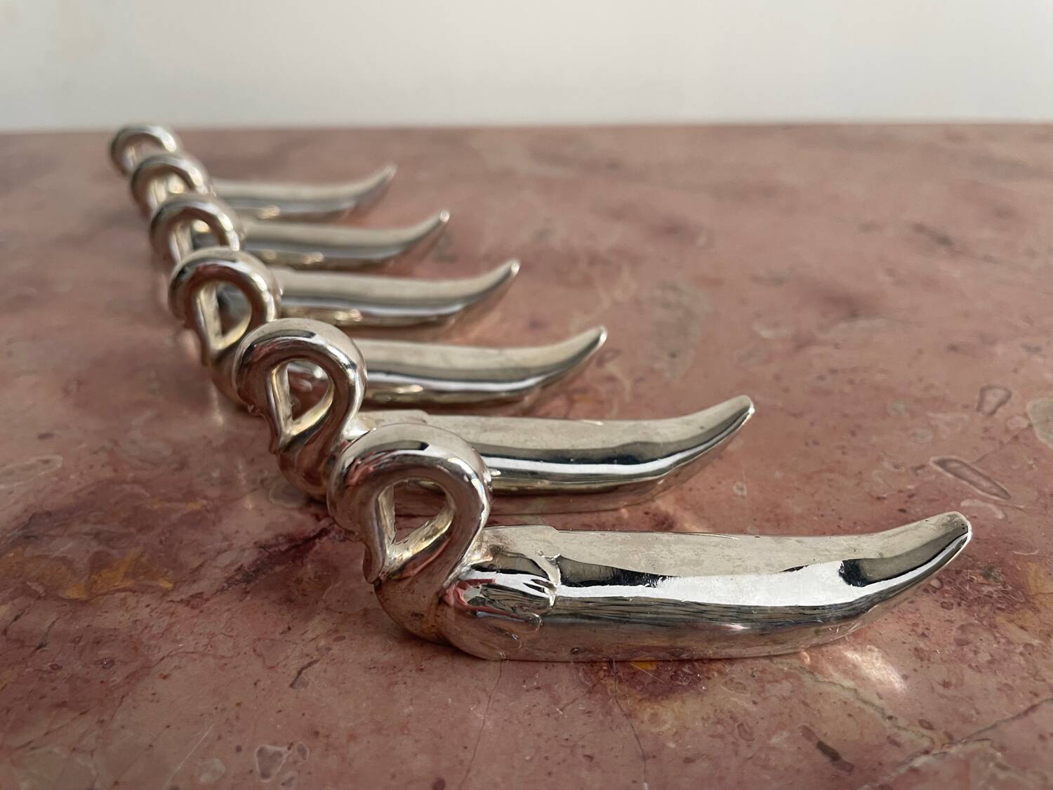 Set of 6 silver-plated swan knife rests