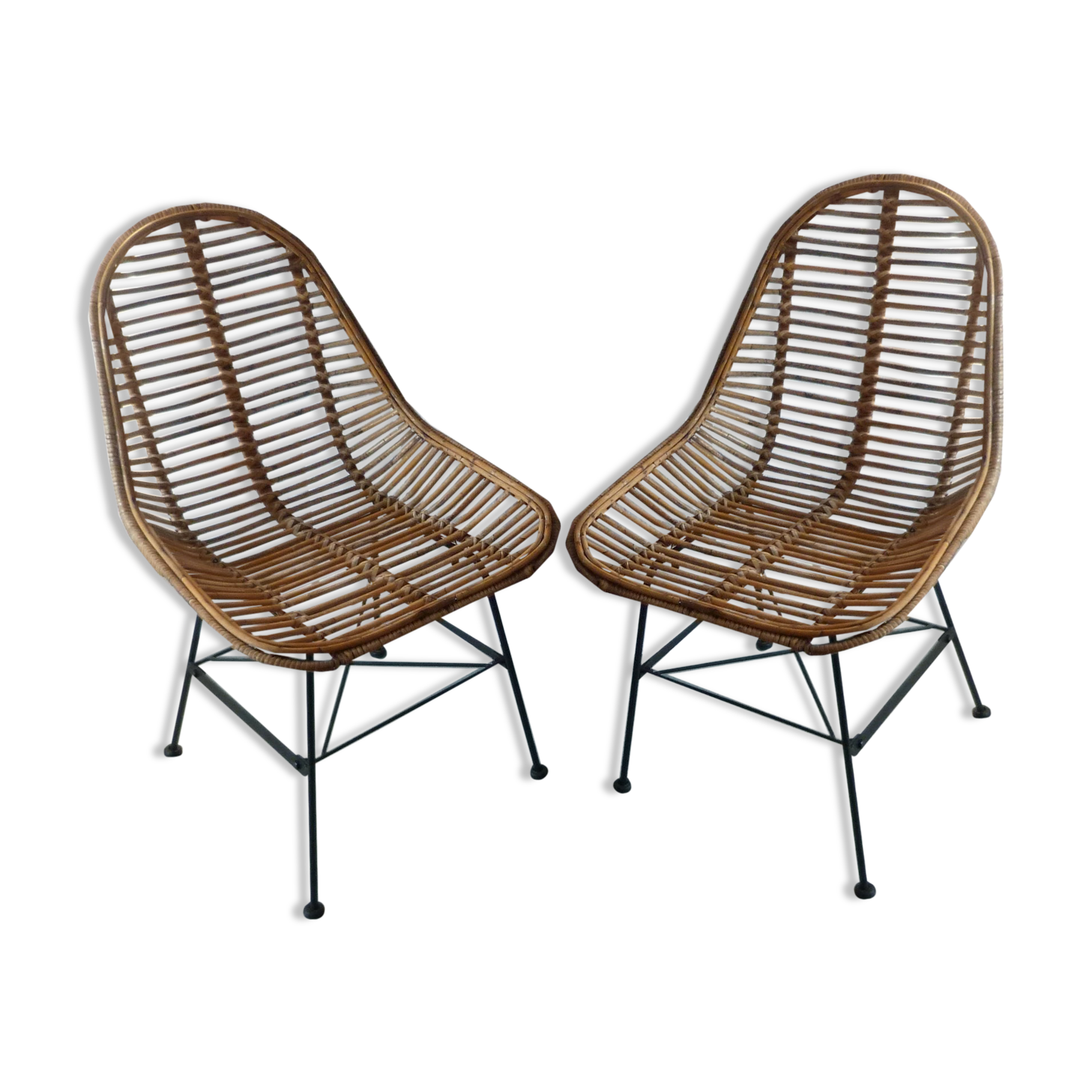 Pair chairs