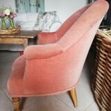 Pink toad chair