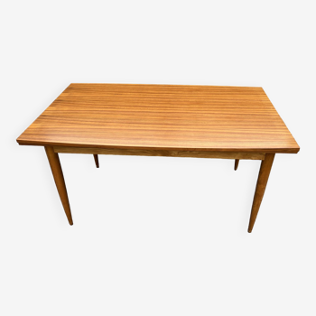 Table de repas scandinave. En teck