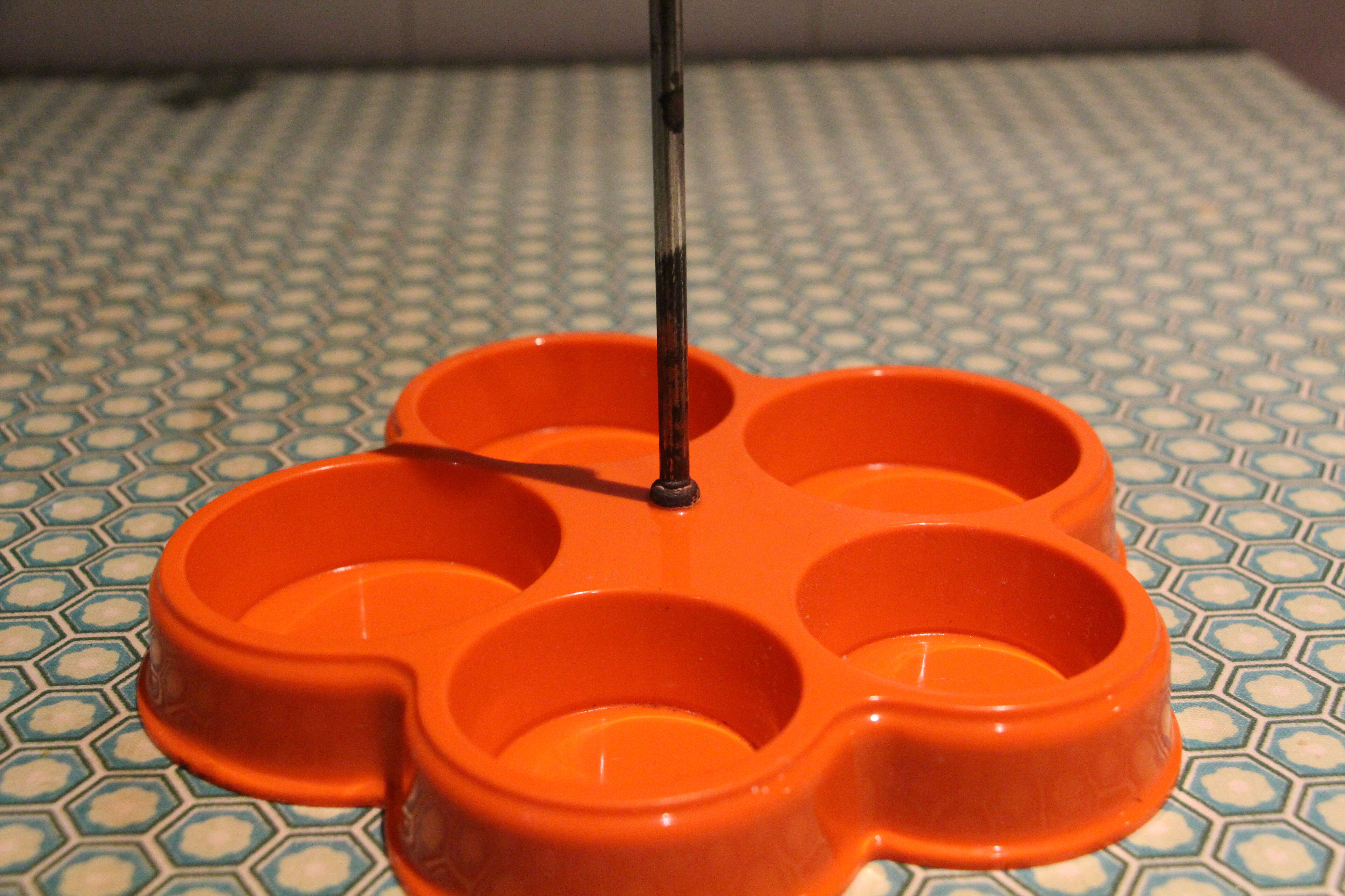 Pepper -salt orange 70's placemat