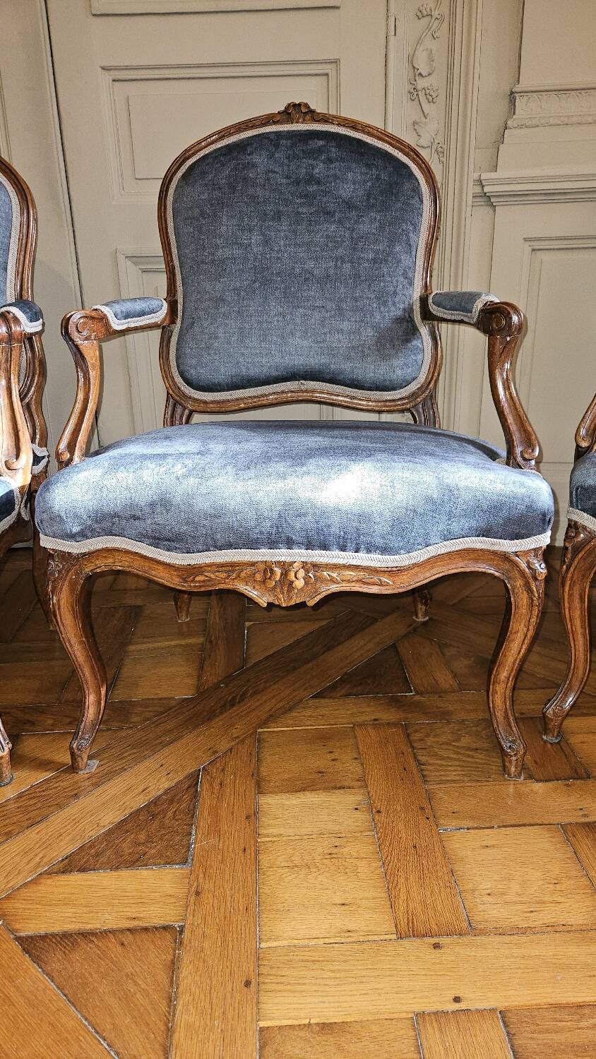 set of 4 Louis XV armchairs with queen's backs