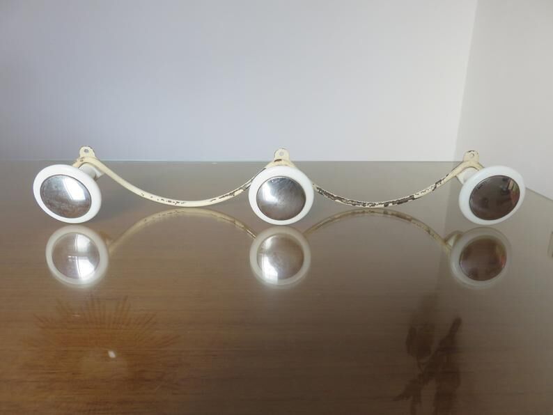 Coat holder 3 white and chrome patères 50s