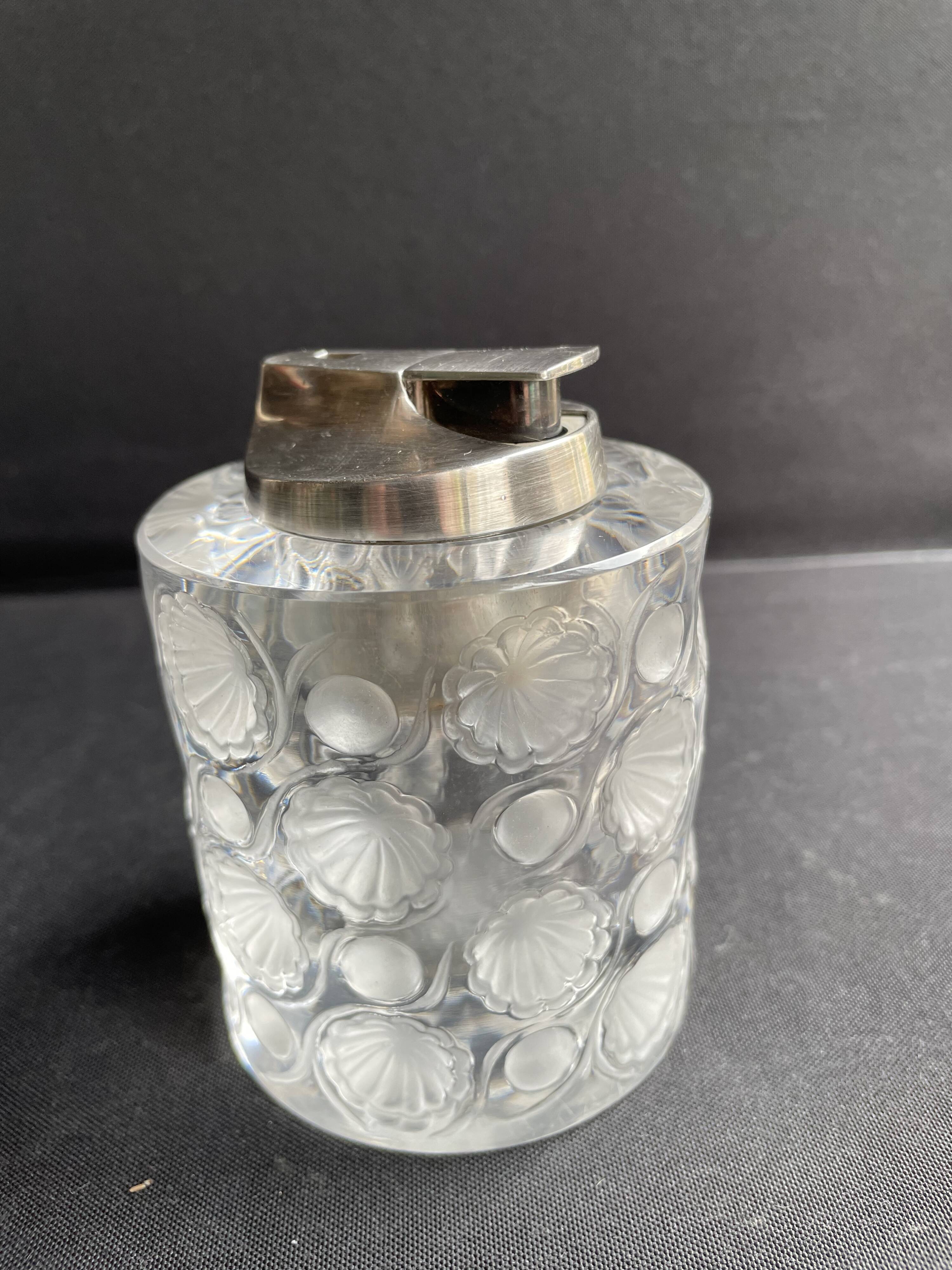 Lalique Tokyo model table lighter