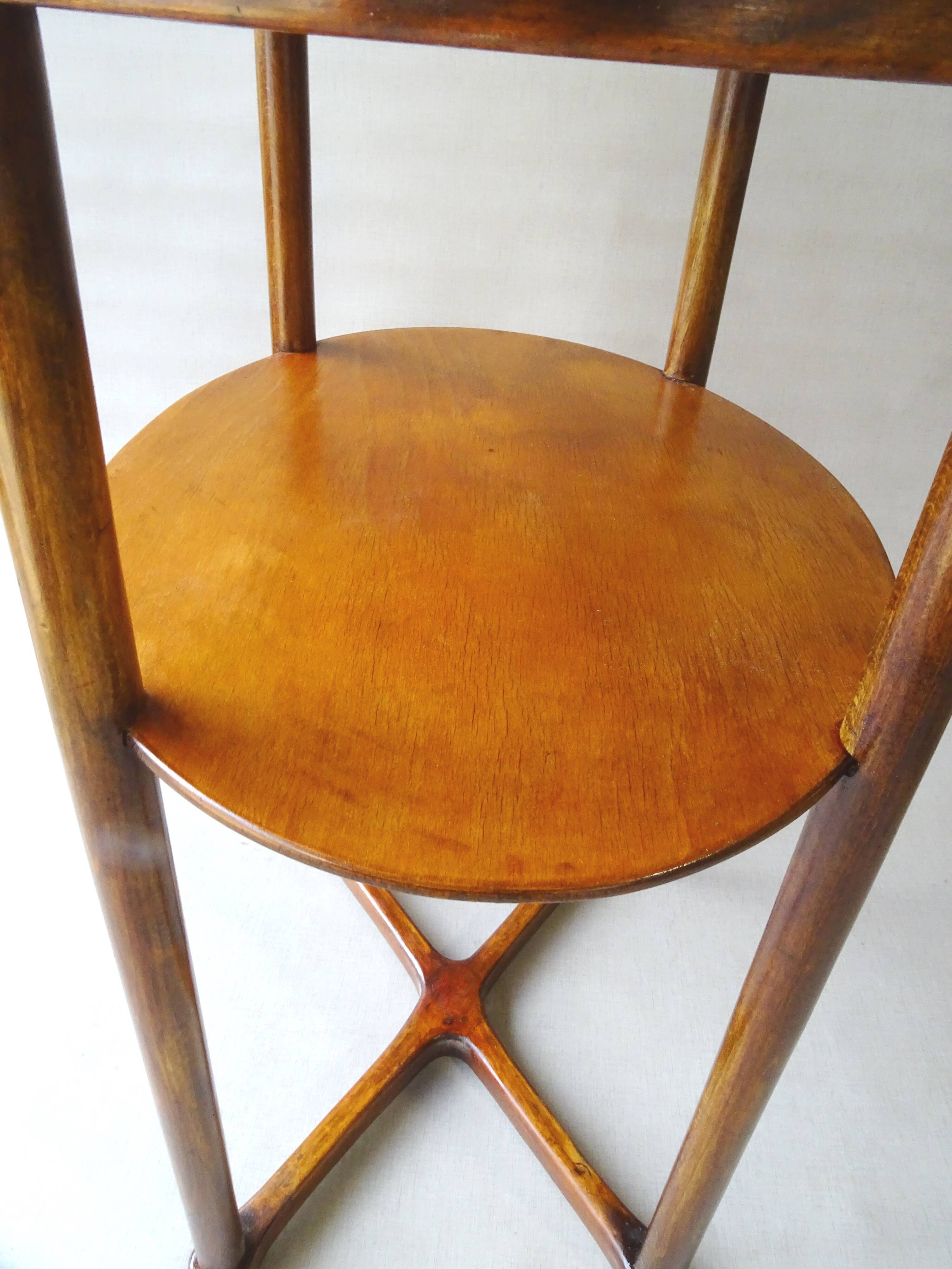 Oval pedestal table circa 1915 Nr.960/2 design Josef Hoffmann for J.J.Kohn