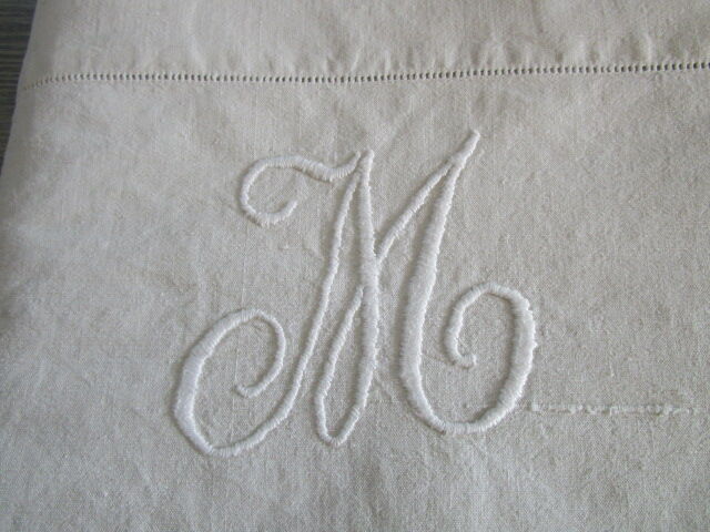 Old monogrammed sheet:330x225cm