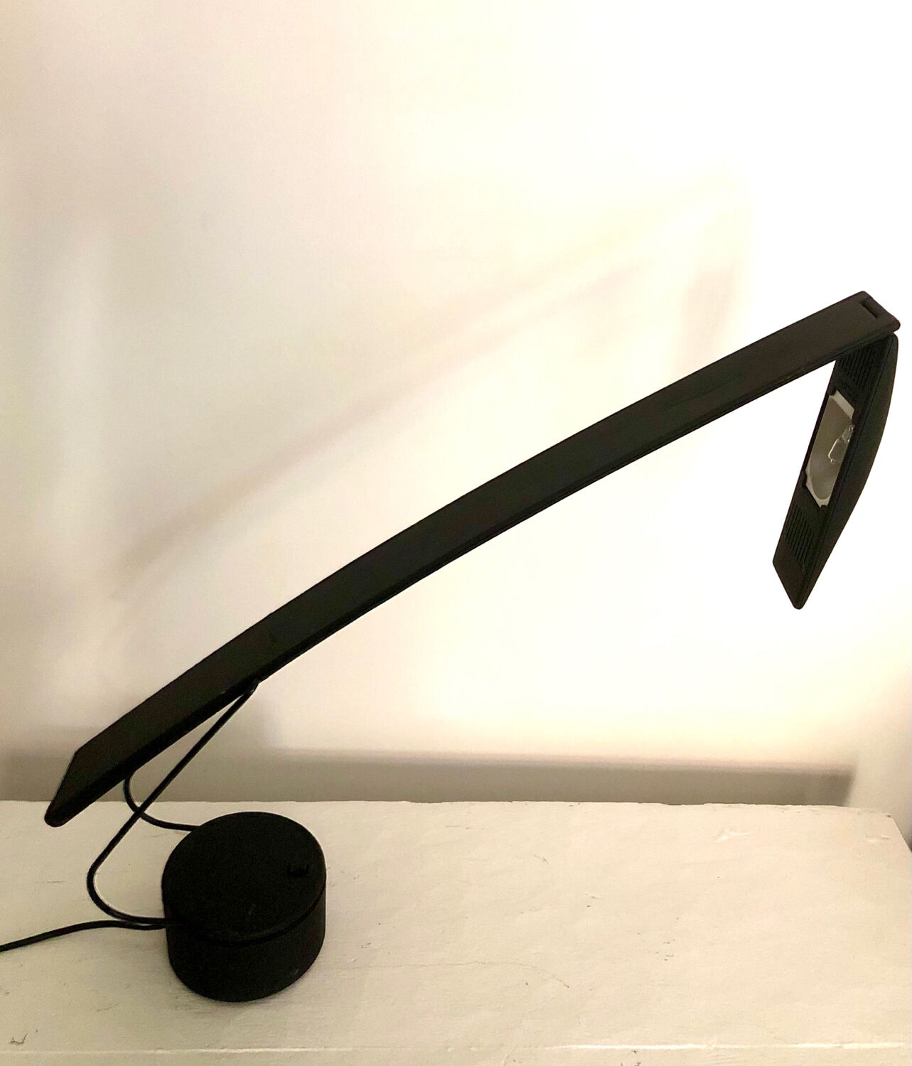 Dove desk lamp by Marco Colombo and Mario Barbaglia 1980s