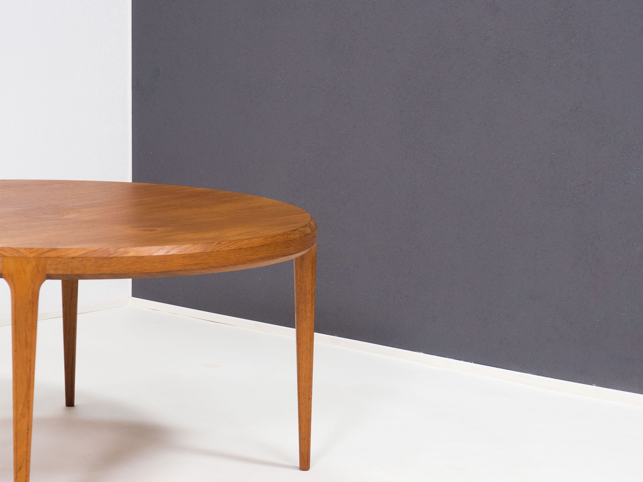 CFC Silkeborg round coffee table by Johannes Andersen