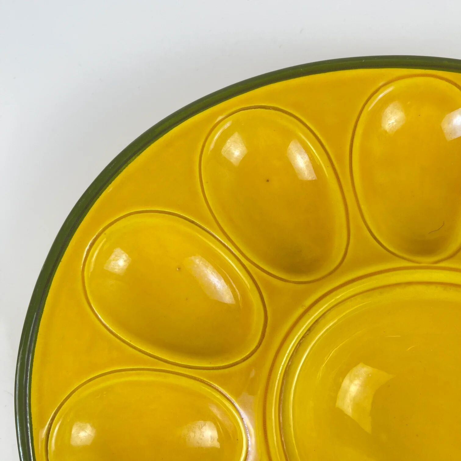 Ceramic yellow egg plate/display with hen, 20th century