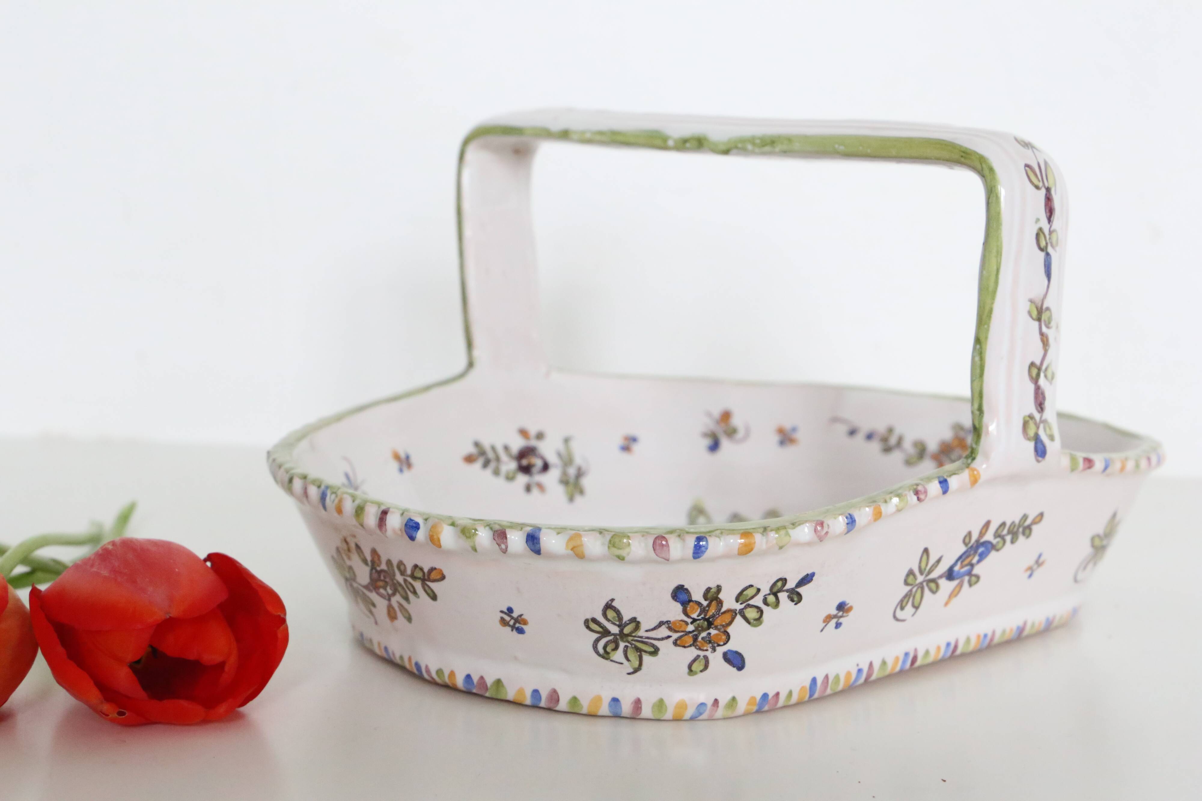 Ceramic basket of Martres Tolosane, hand painted