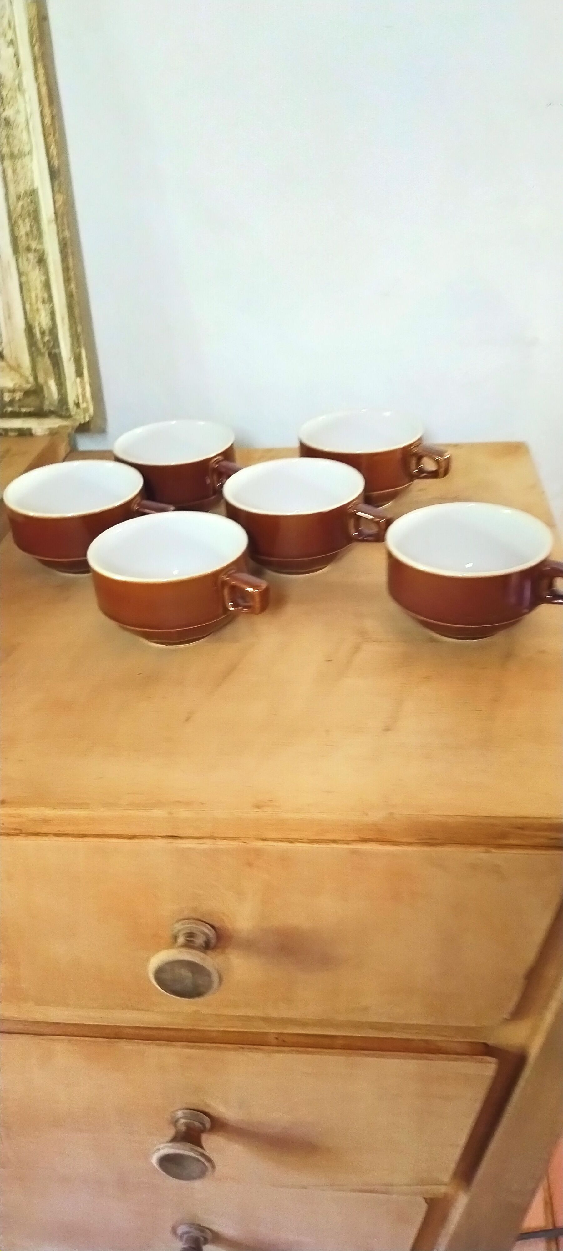 Lot de six tasses de bistrot style Apilco