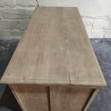 Desk in solid elm with natural airbrushing