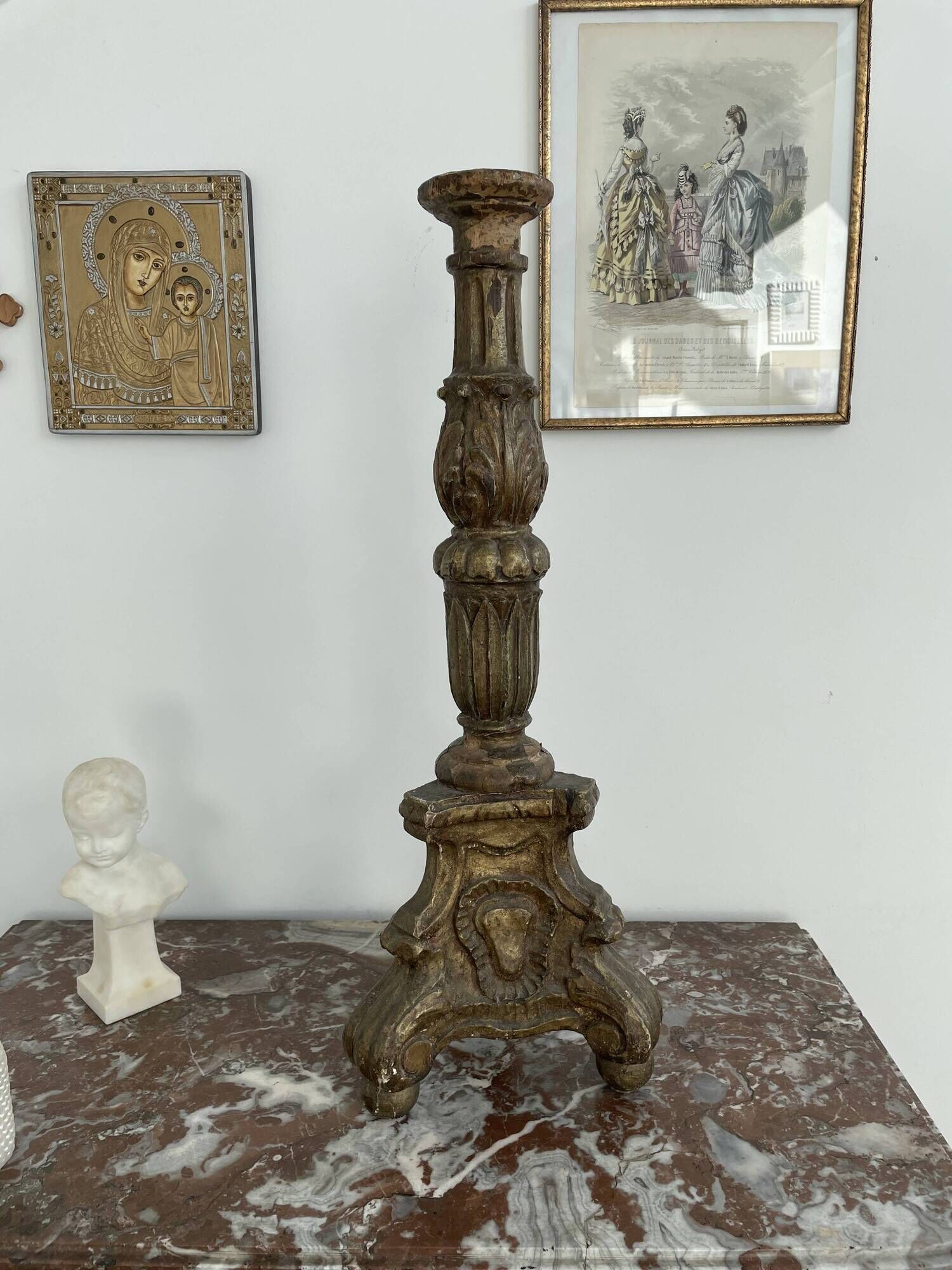 Candle picnic gilded and carved wood tripod feet, eighteenth century