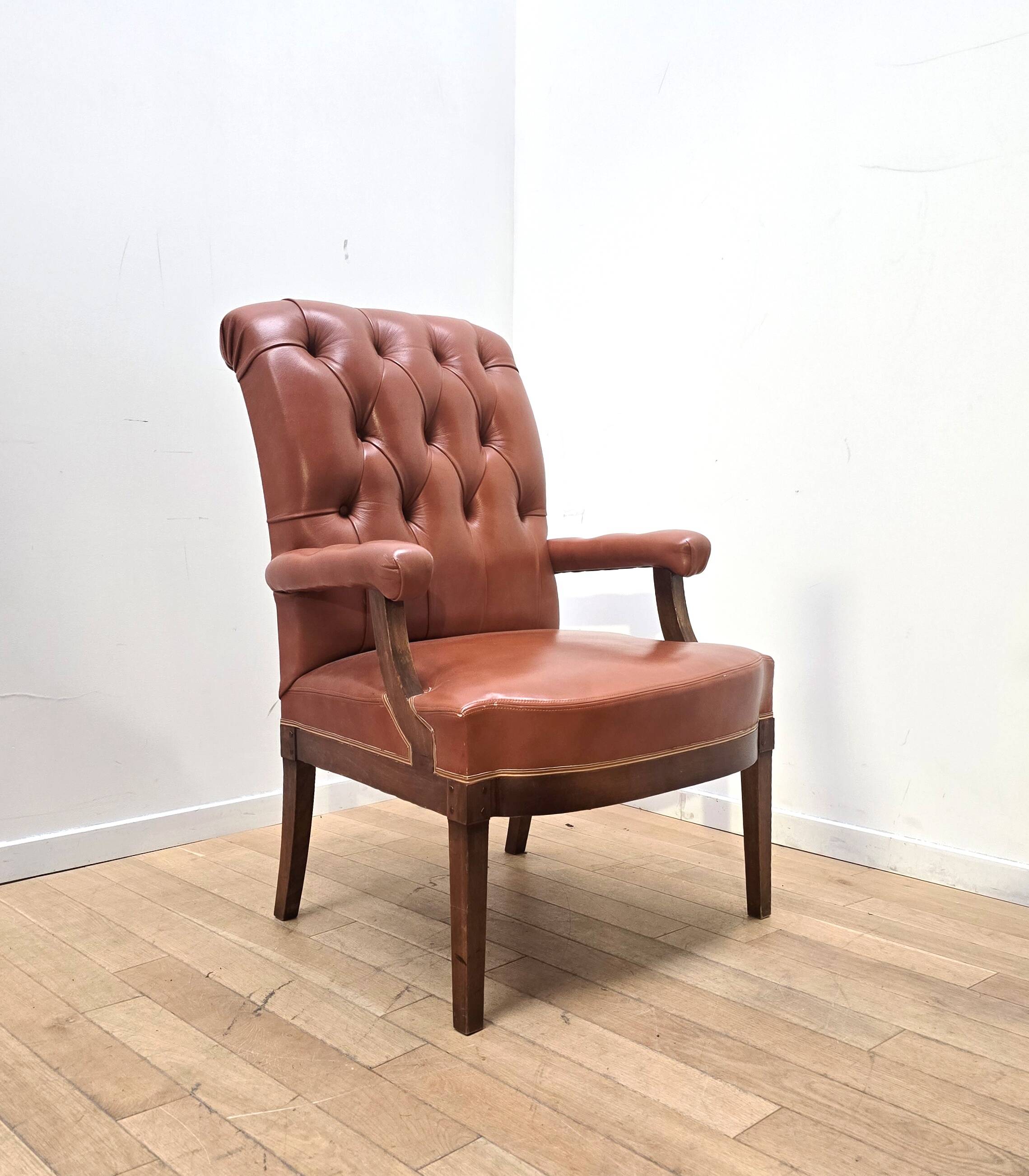 Vintage club chair