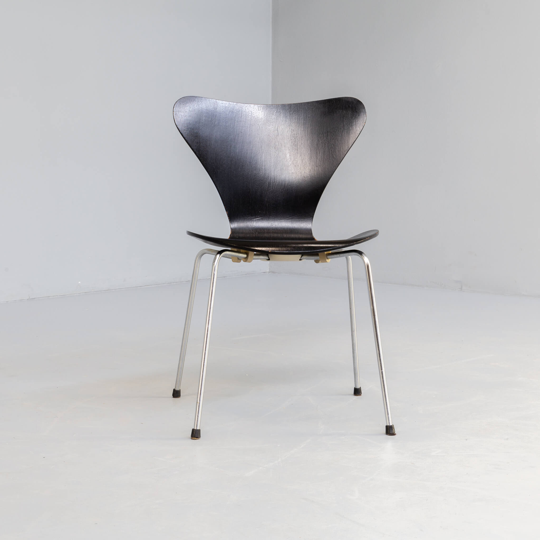 Arne Jacobsen butterfly chairs for Fritz Hanzen