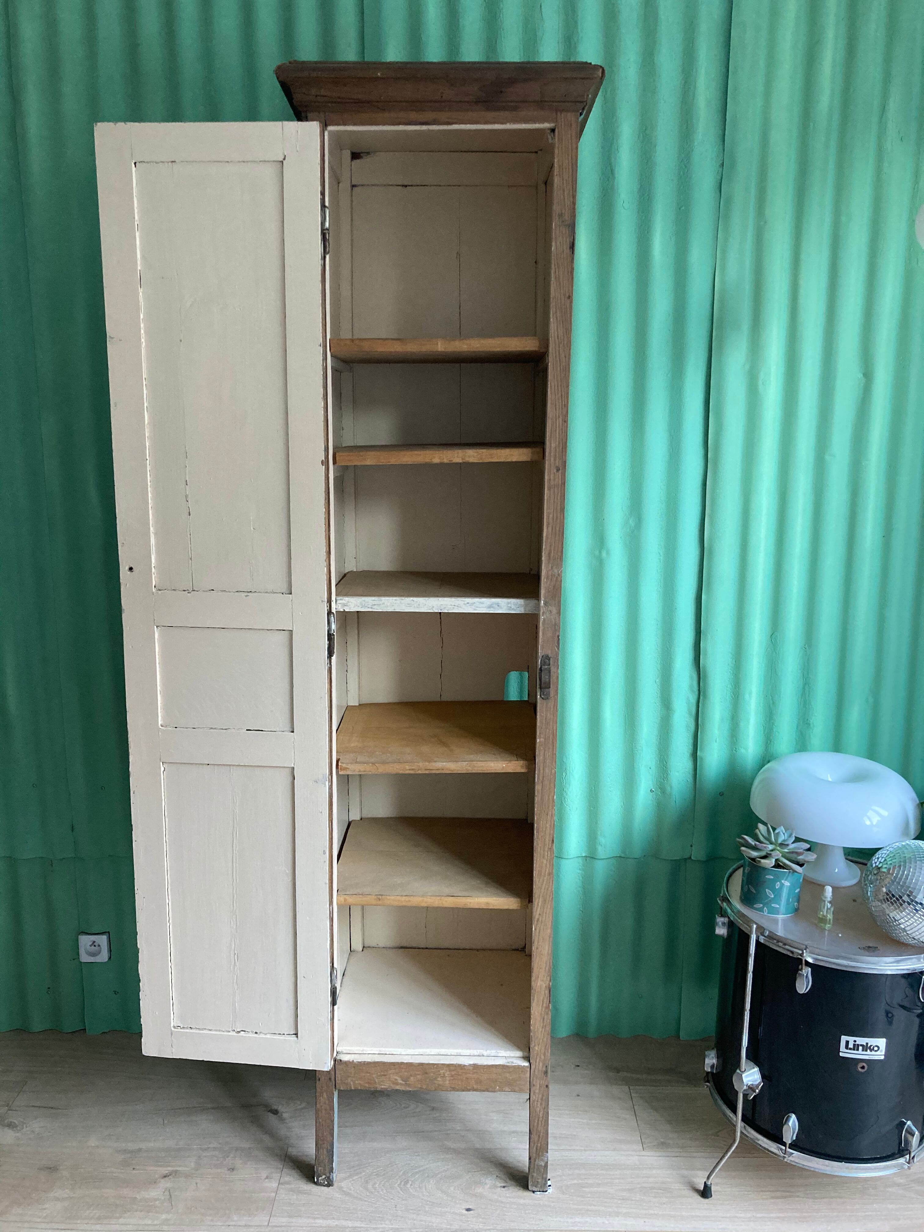 Armoire vestiaire ancienne