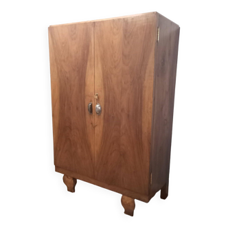 Armoire en noyer italien 1920