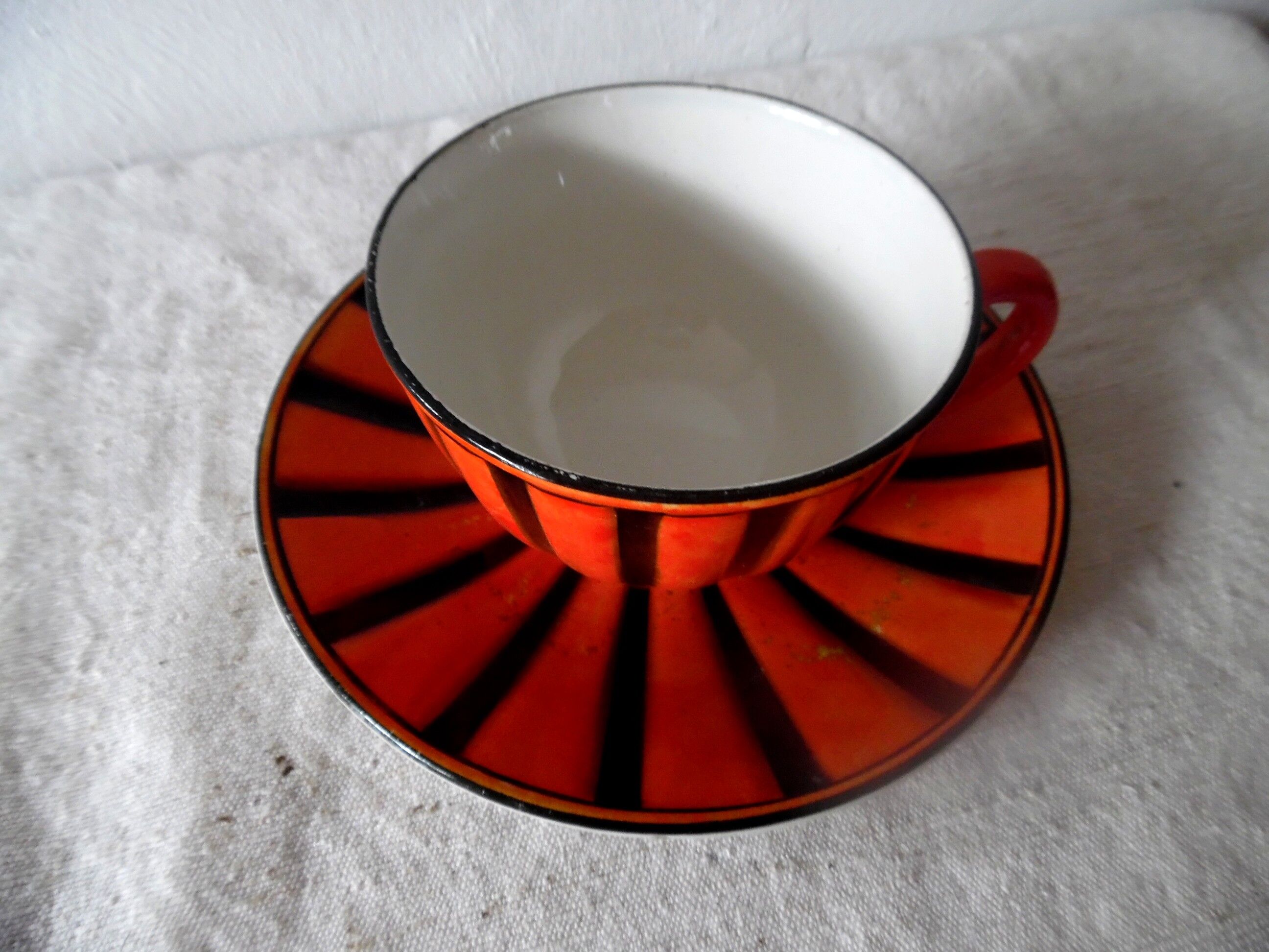 Cup and saucer sarreguemine