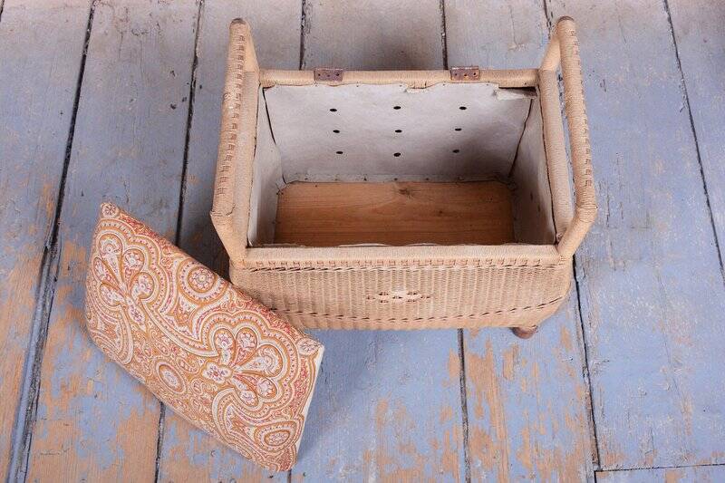 Czech Art Deco Stool in Wood and Hemp, 1940s
