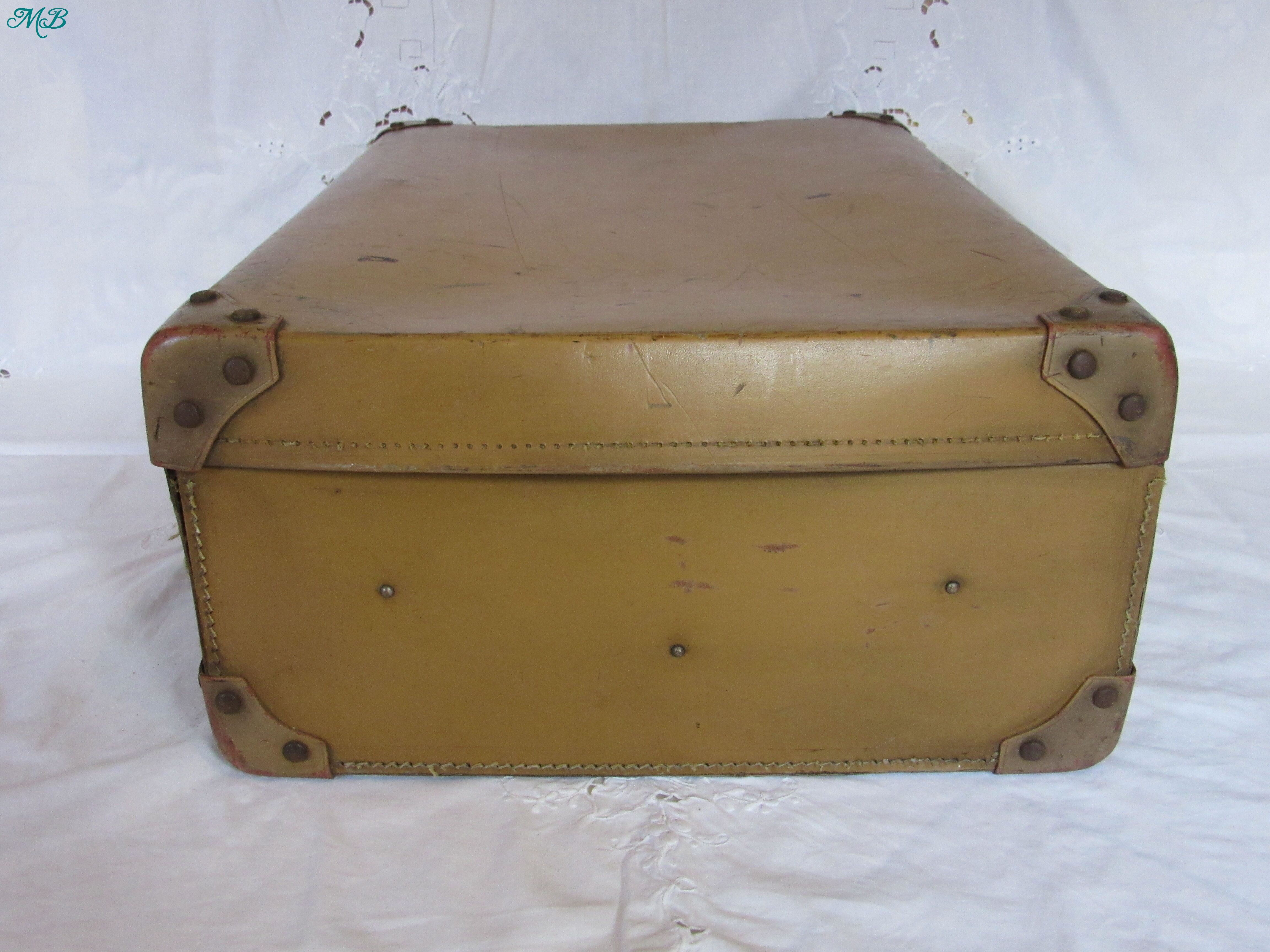 Valise ancienne