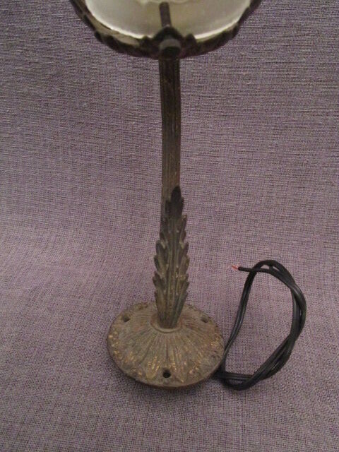 Applies old bronze with Tulip