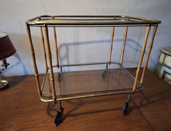 Chariot de bar cocktail en faux bambou attribué à Maison Jansen, France, années 1950-60.