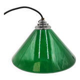 Green opaline cone suspension