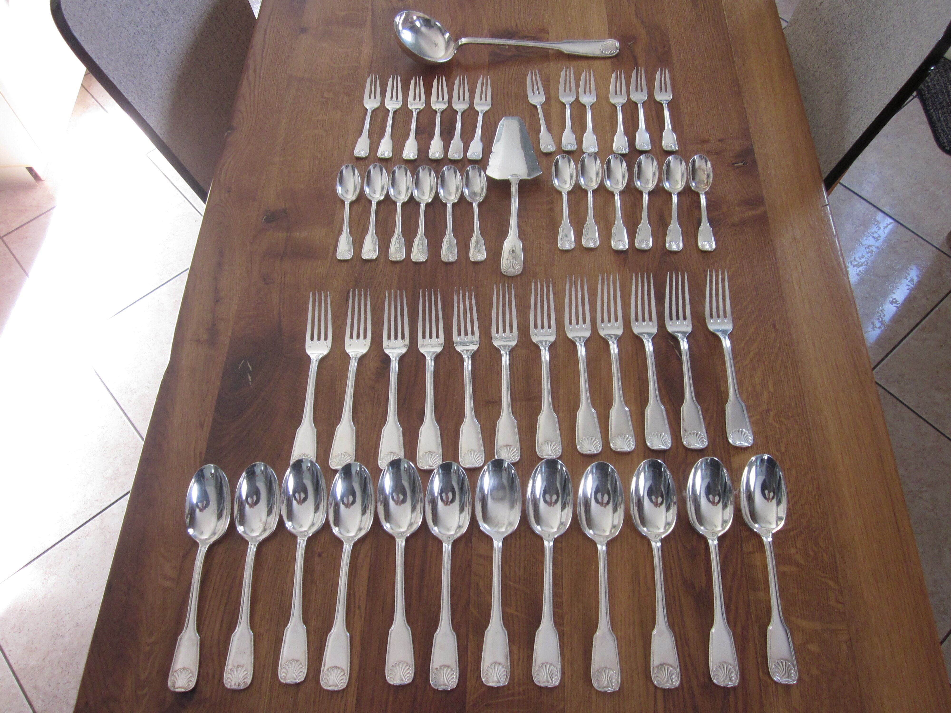 Silver metal menagere 50 pieces