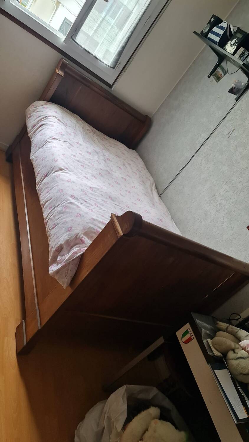 Boat bed
