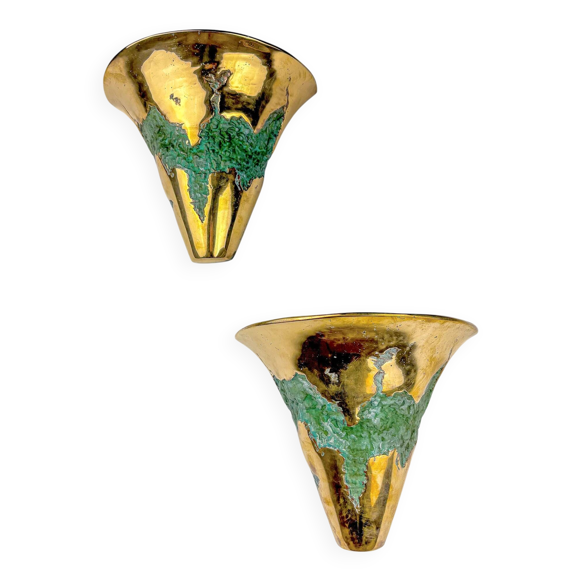 Pair of Italo Valenti brutalist wall sconces in bronze, Spain, 1970s