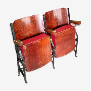 Paire de fauteuils de cinéma vintage