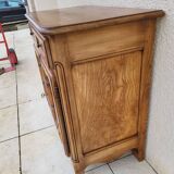 Small piece of furniture in cherry wood.