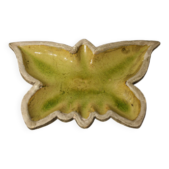 Empty ceramic pocket butterfly shape