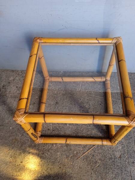 Square rattan end coffee table ep 1970