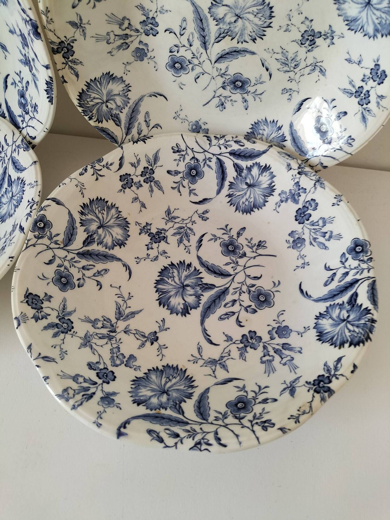 Set of 4 Gien and Enoch Wedgwood soup plates