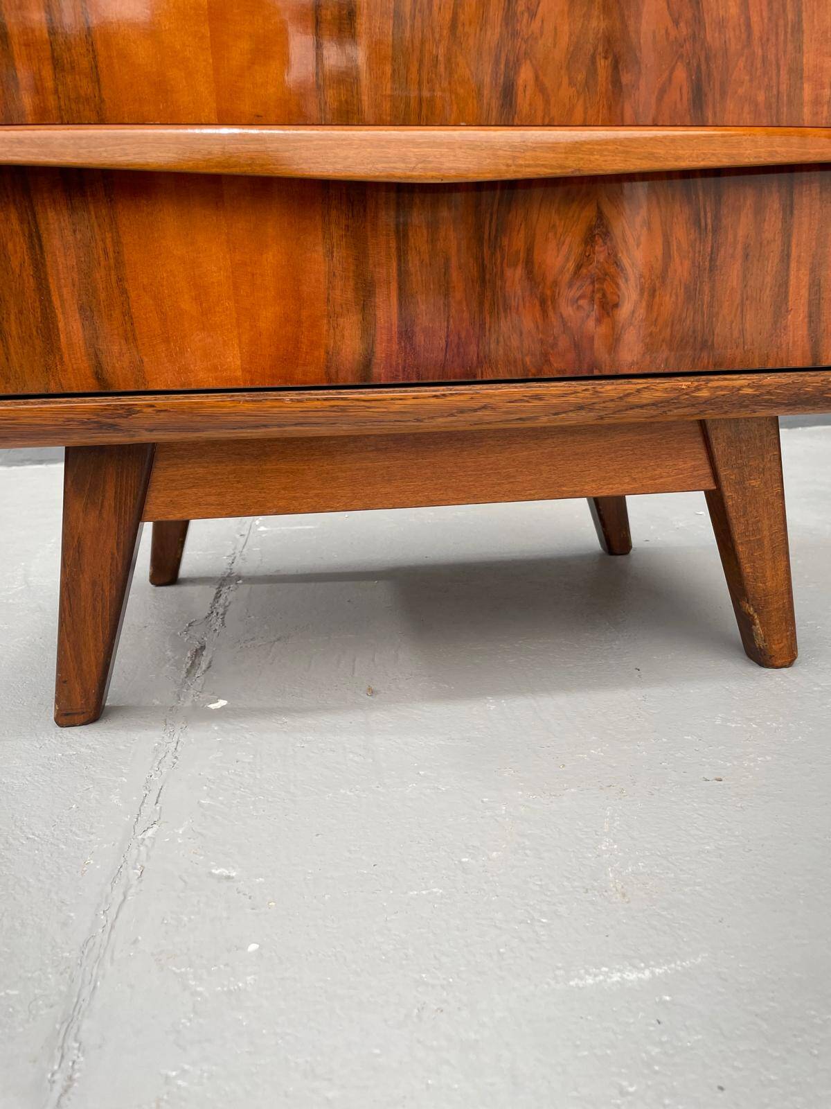 Commode à Tiroirs par Bohumil Landsman pour Jitona, Tchécoslovaquie, 1960