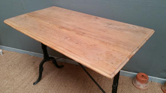 Table bistrot dessus orme