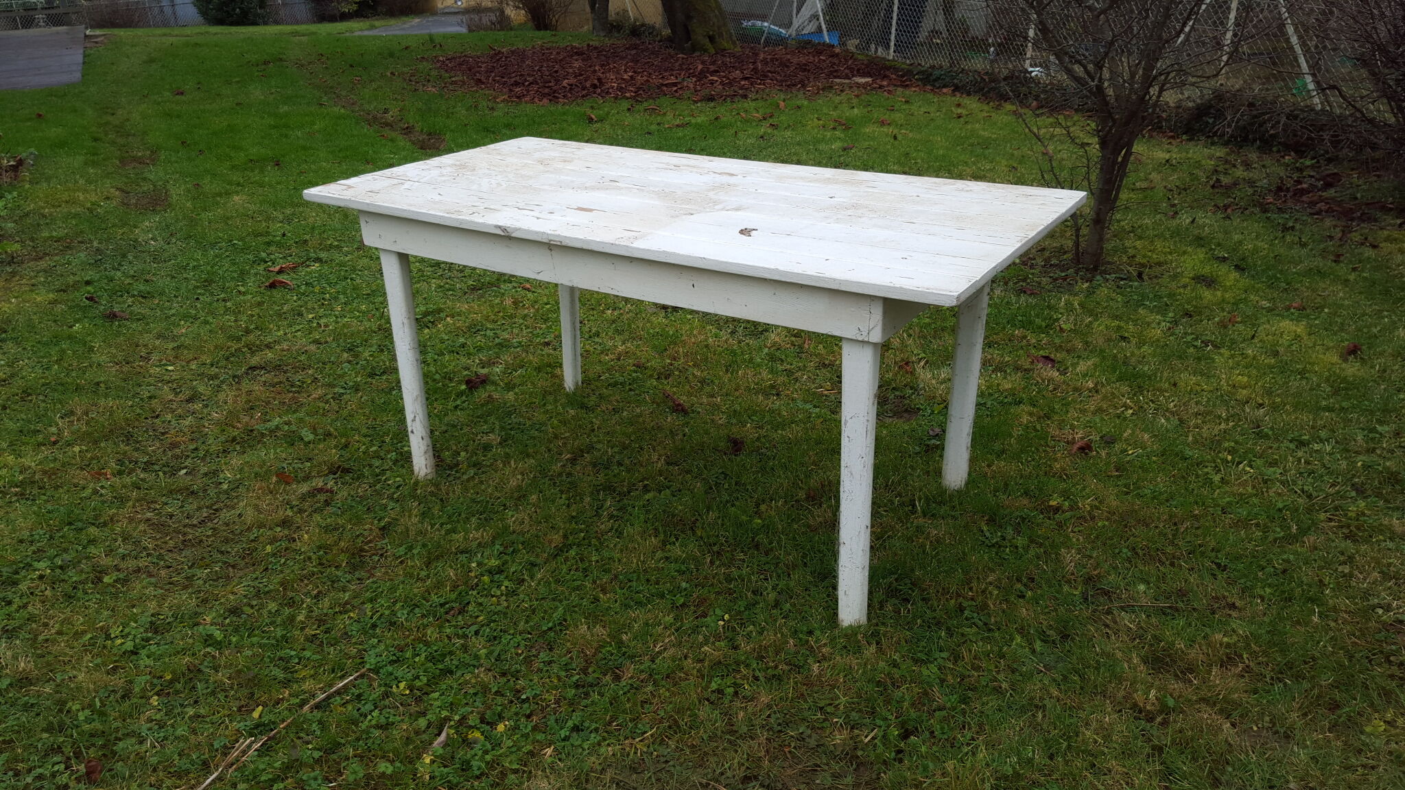 White wood loom table