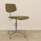 Chaise de bureau pivotante midcentury par Kovona années 1950