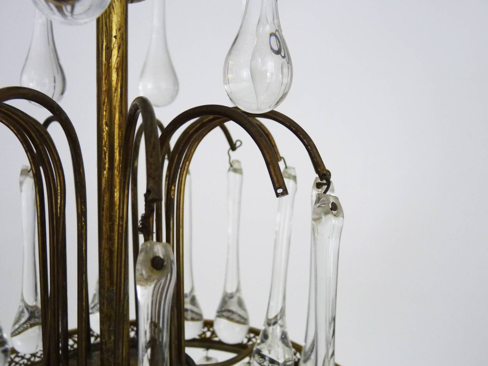 Chandelier, crown ceiling light in brass, 3 levels, 1 light, water drop pendants. 70s
