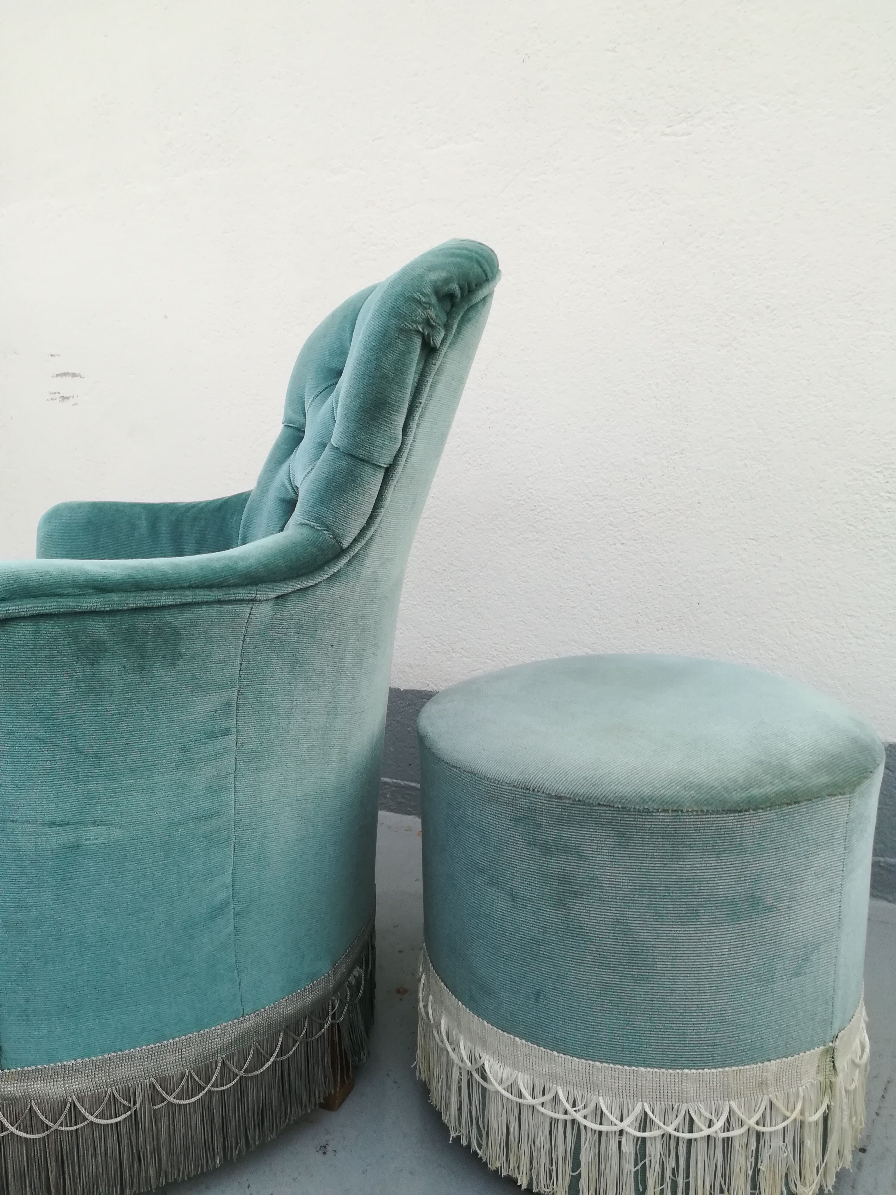 Toad chair and foot rest