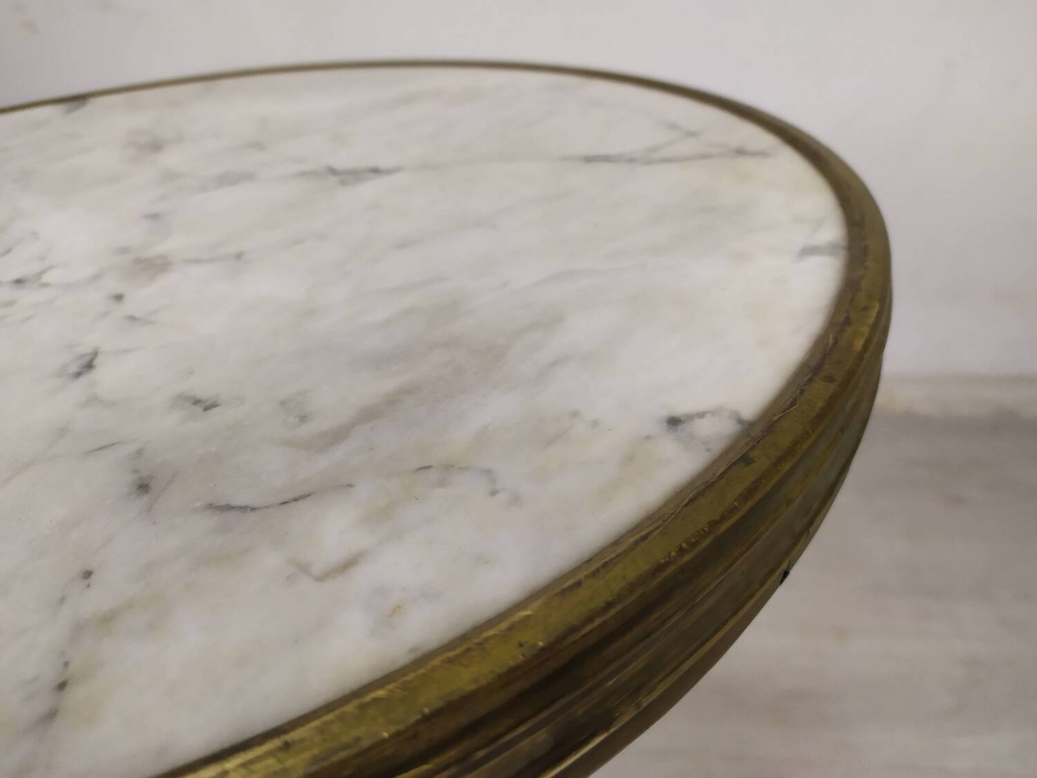 Marble bistro pedestal table