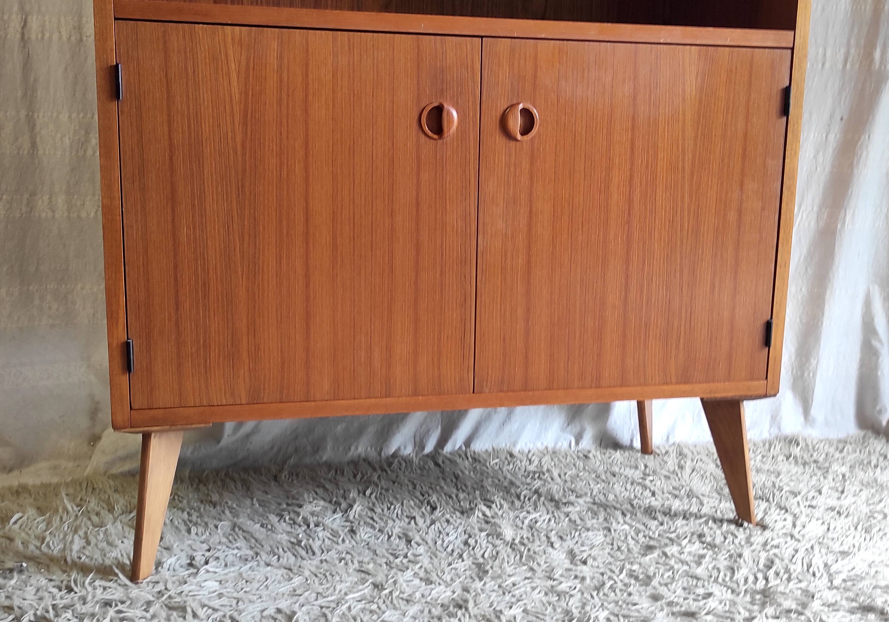 Scandinavian-style teak bookcase, 1960s