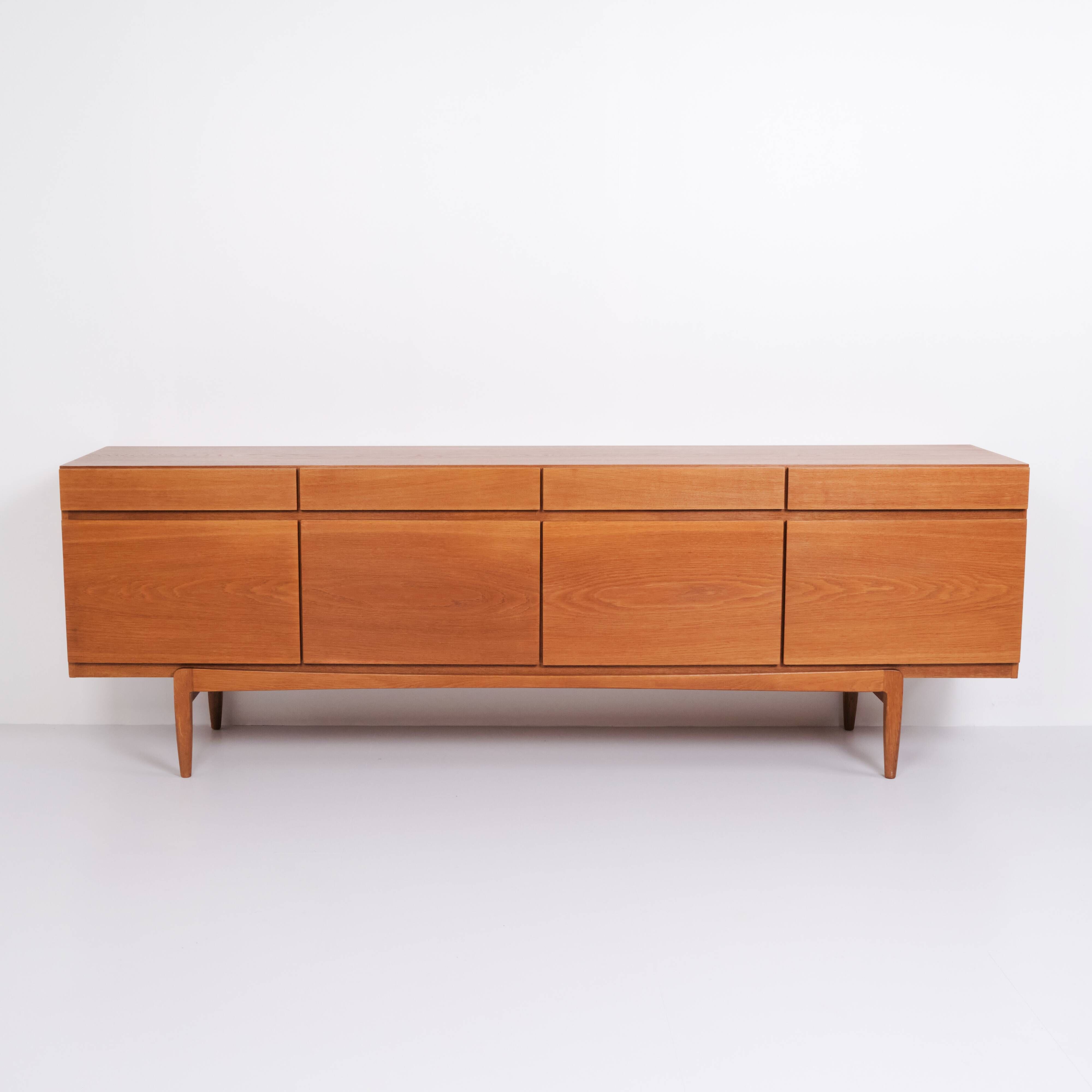 Sideboard - Oak - Ib Kofod-Larsen - Model FA66 - Faarup Furniture Factory - 1960s