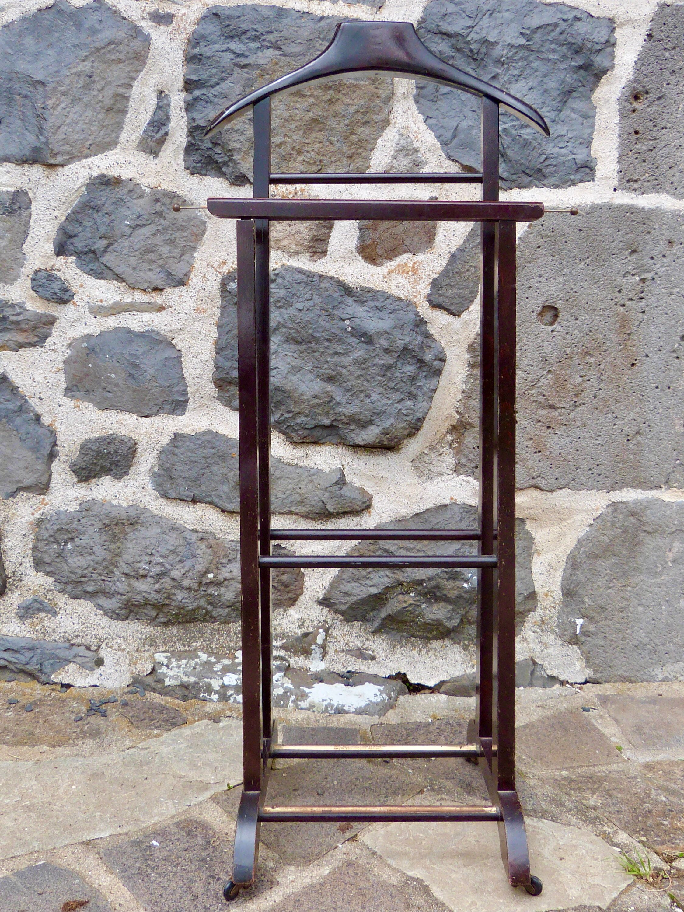 Italian design wheeled valet