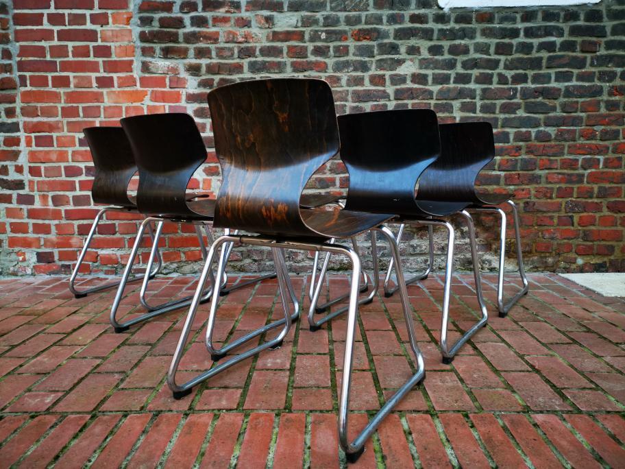 Pagwood Chair by Elmar Flototto