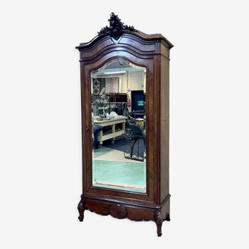 Late nineteenth century rosewood bedroom cabinet
