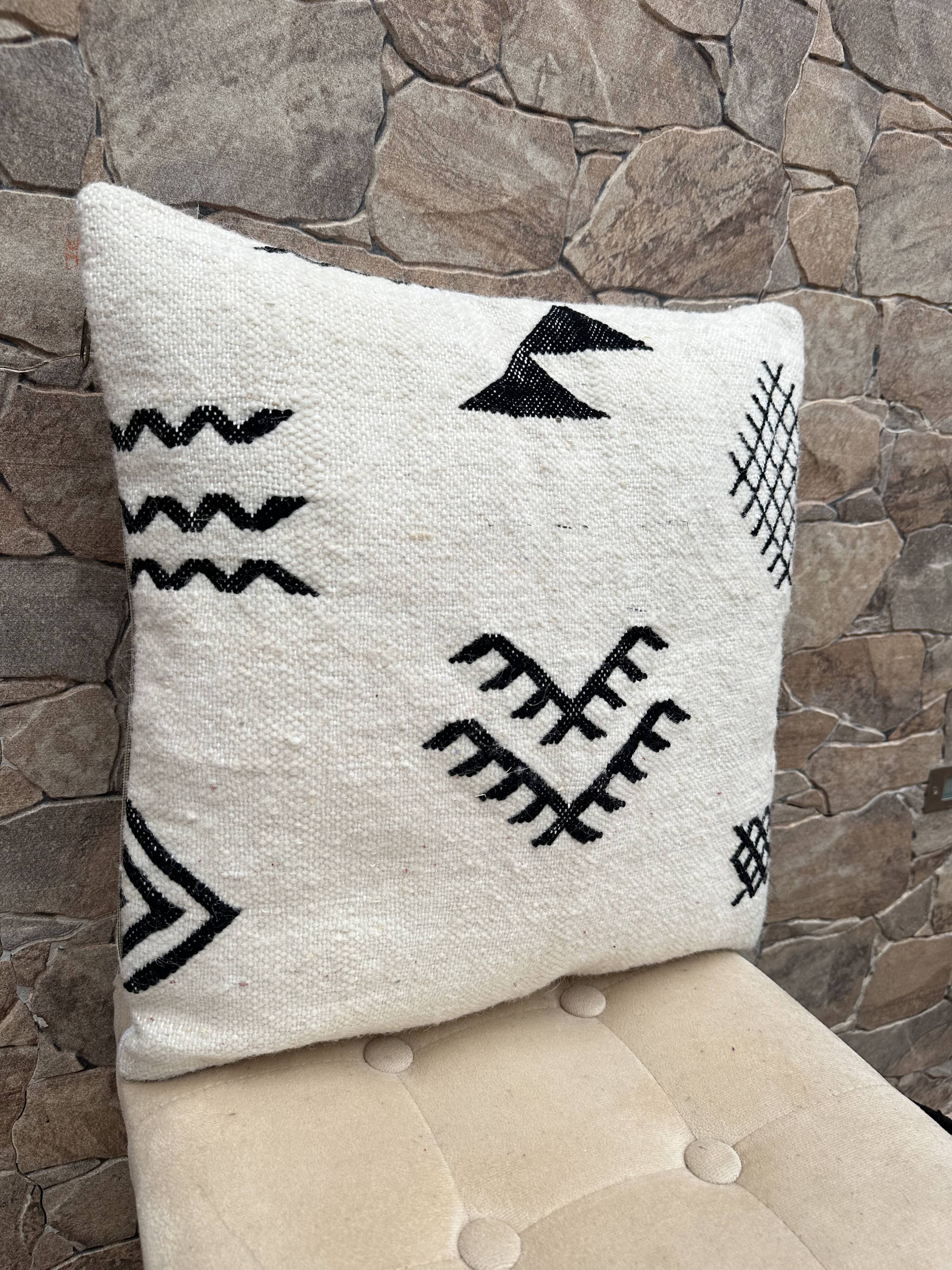 Berber cushion