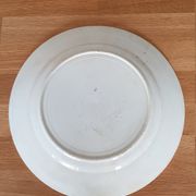 Plat céramique blanc et vert décors fleurs et papillons